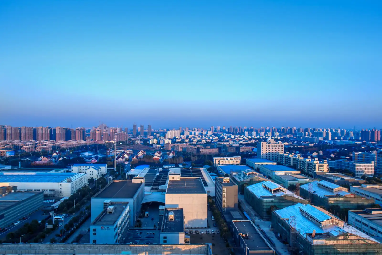 2025年上海市住宅小区物业管理服务标准与绿化养护新规解读正文配图 1
